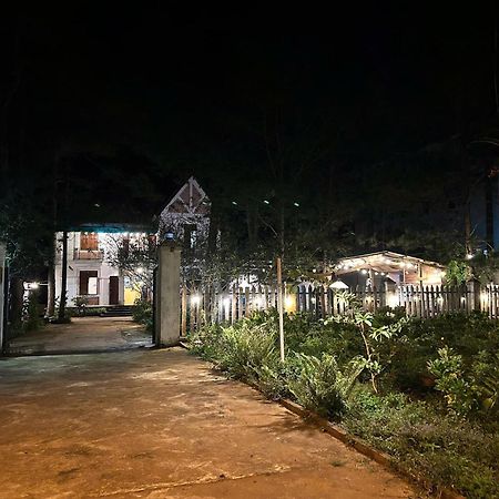Chino Homestay Mang Den - Villa Tai Mang Den Kon Tum Exteriör bild